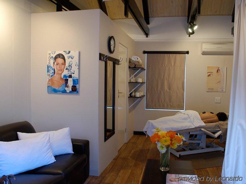 Hotel Dolphin Self Catering Bloubergstrand