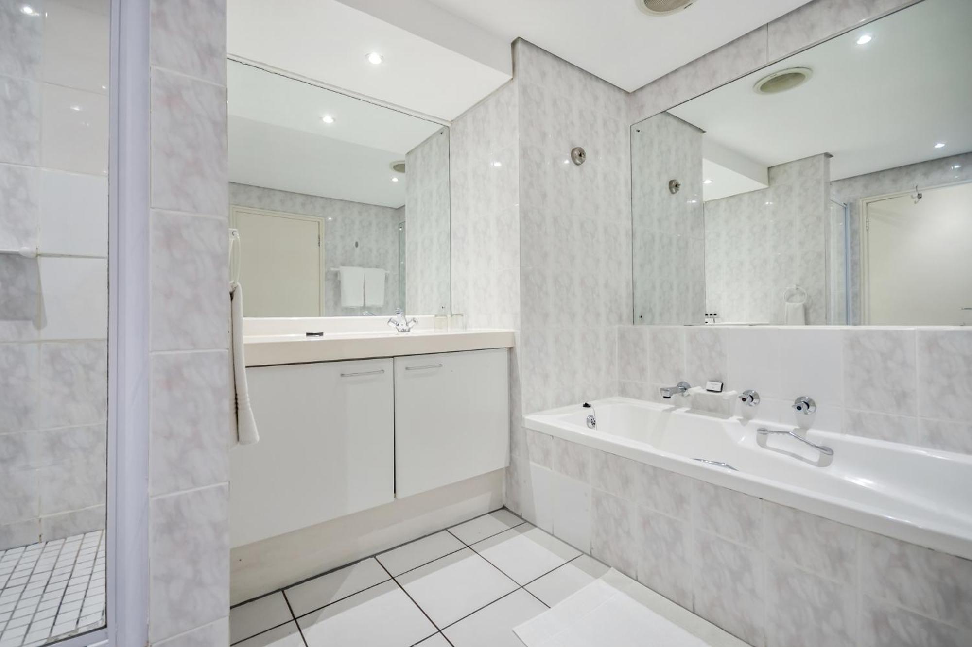 Dolphin Self Catering