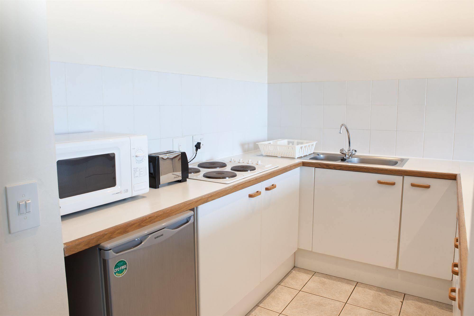 Dolphin Self Catering Hotel Bloubergstrand